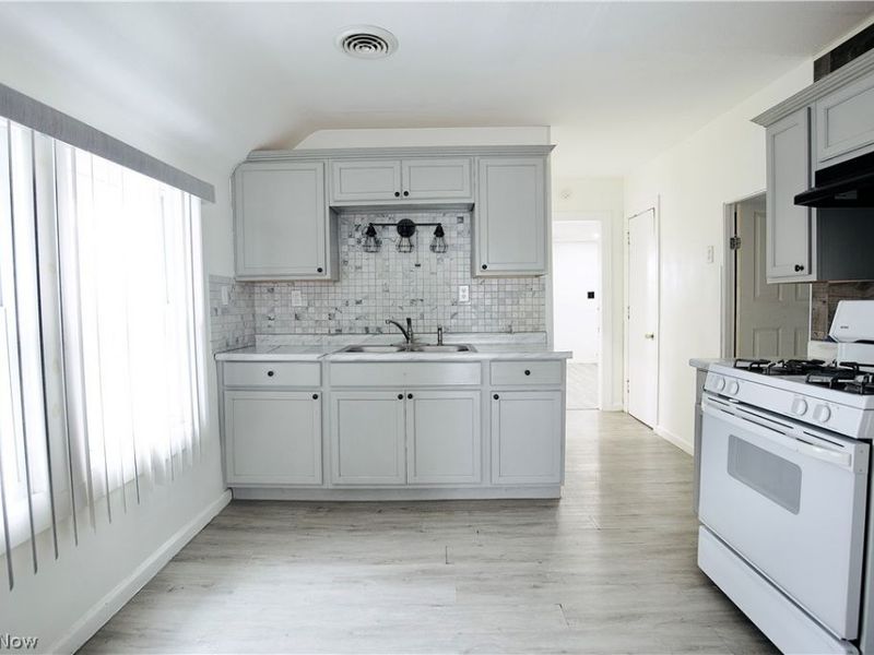 3459 W 50th Street, Cleveland, OH 44102 Photo 24