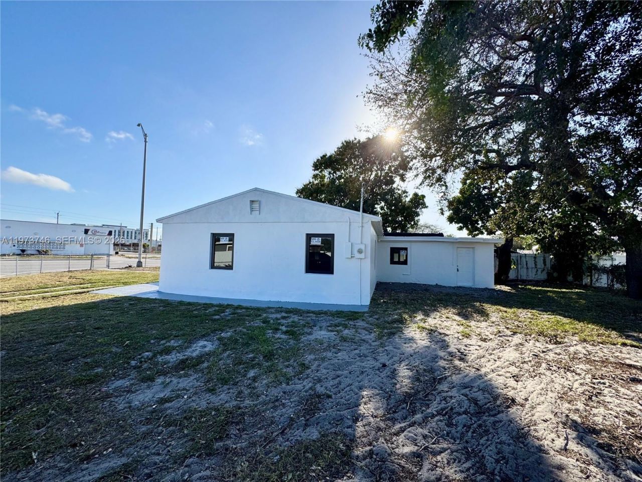 2501 NW 151st St , Miami Gardens, FL 33054 Photo