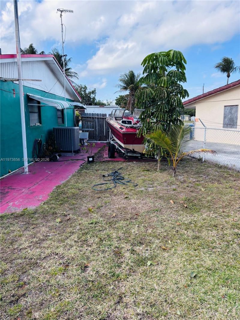 3268 NW 15th St, Lauderhill, FL 33311 Photo