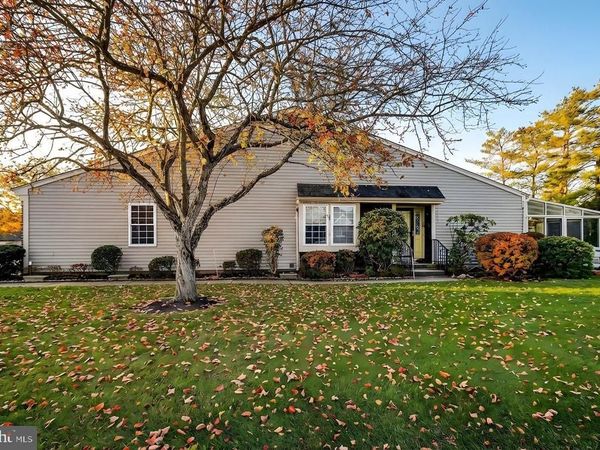 3 A SURREY COURT, MONROE TOWNSHIP, NJ 08831