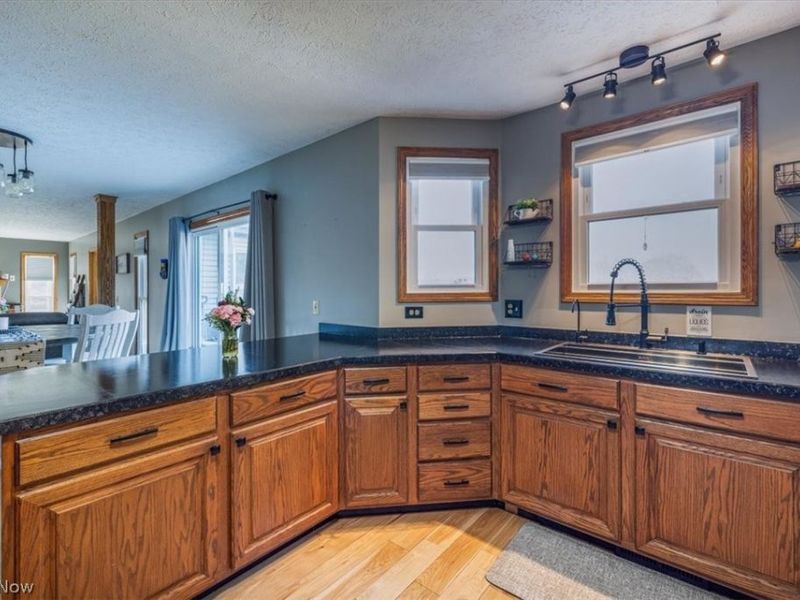 2928 S Medina Line Road, Wadsworth, OH 44281 Photo 13