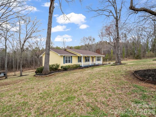 315 Walker Store Road , Ellenboro, NC 28040