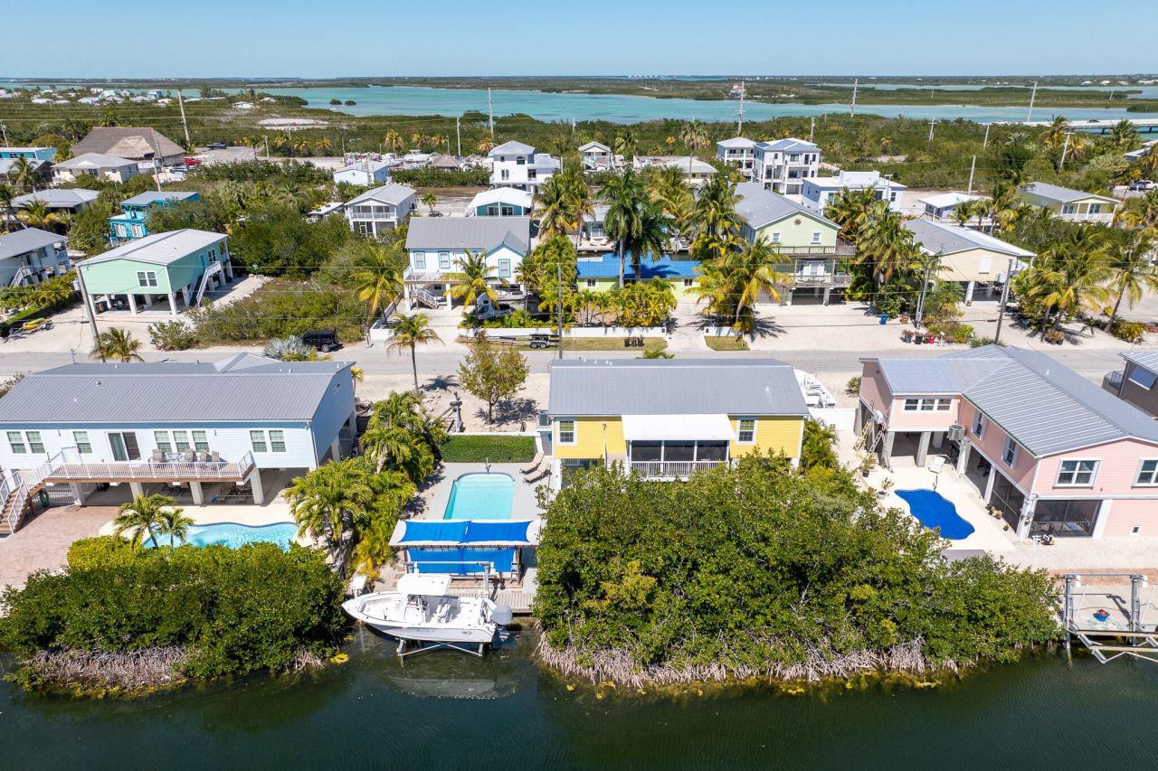 27414 Guadaloupe Lane, Ramrod, FL 33042 Photo