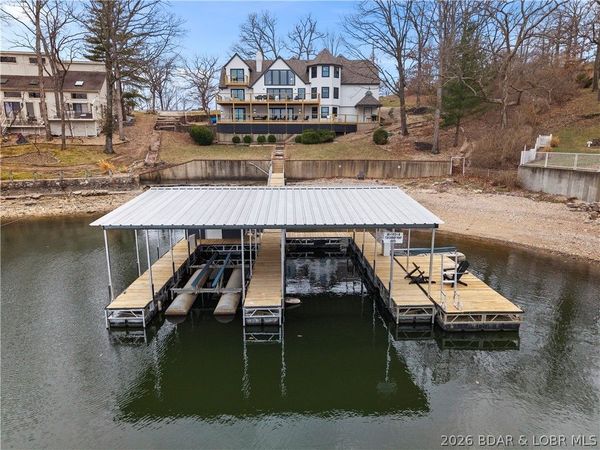 1729 Chimney Point , Sunrise Beach, MO 65079