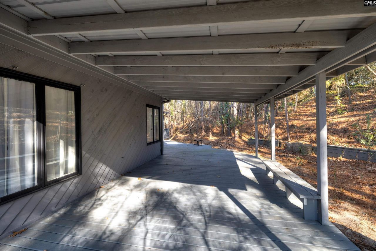 5911 Marthas Glen Road  Photo 10