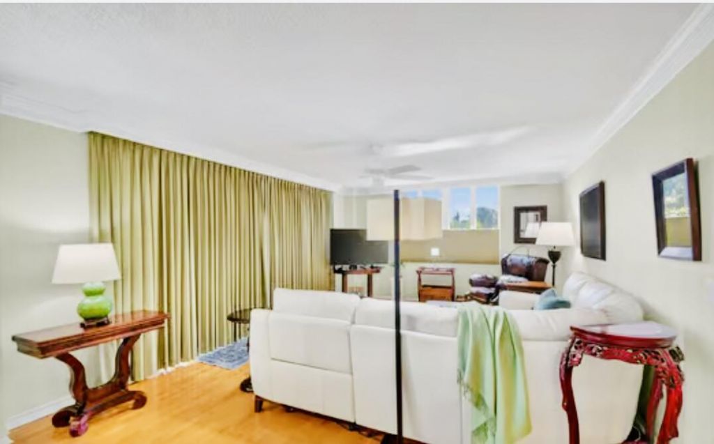 125 S Ocean Avenue, Unit 104, Palm Beach Shores, FL 33404 Photo