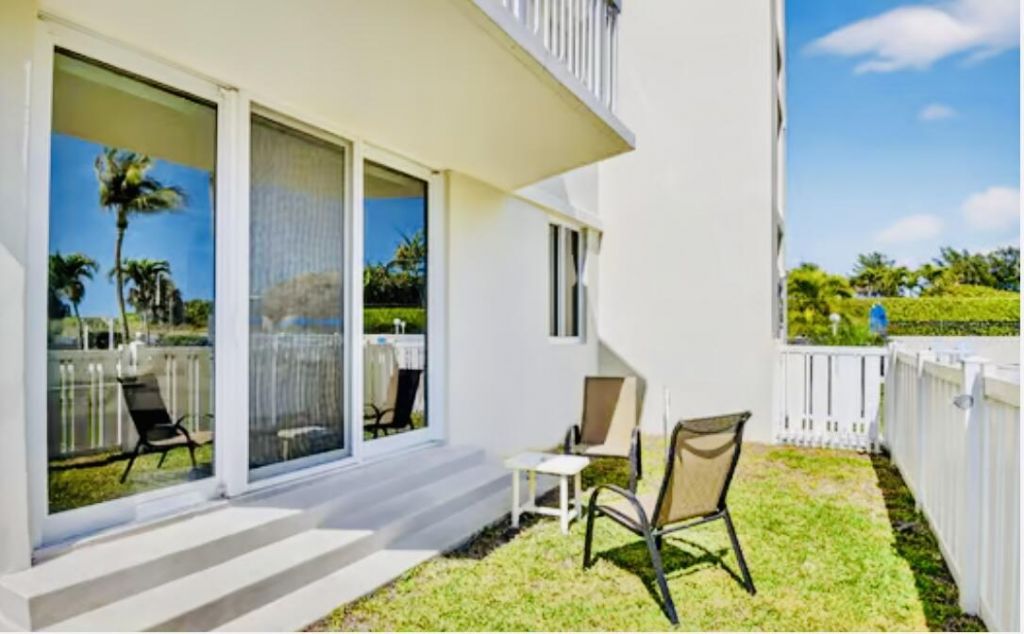 125 S Ocean Avenue, Unit 104, Palm Beach Shores, FL 33404 Photo