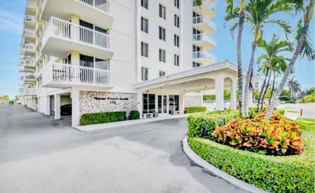 125 S Ocean Avenue, Unit 104, Palm Beach Shores, FL 33404 Photo