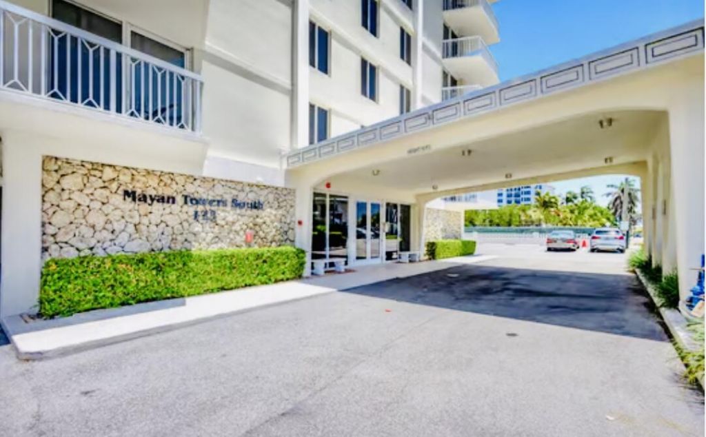 125 S Ocean Avenue, Unit 104, Palm Beach Shores, FL 33404 Photo
