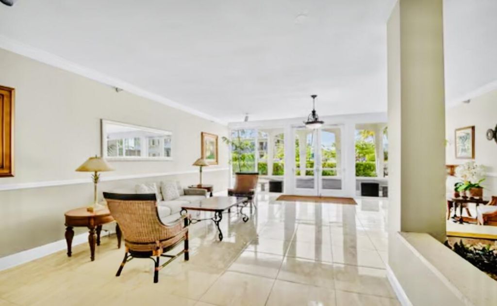 125 S Ocean Avenue, Unit 104, Palm Beach Shores, FL 33404 Photo