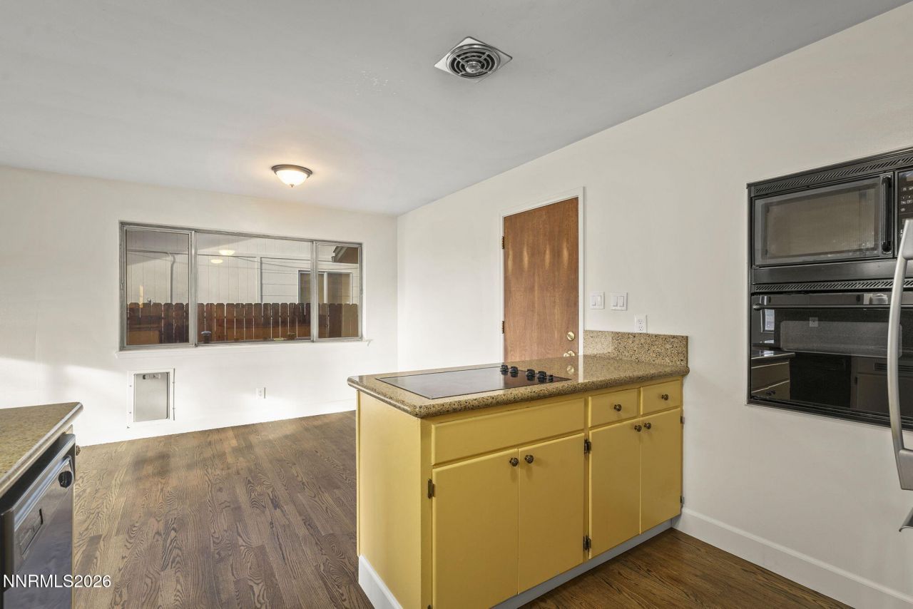 825 Cordone Avenue, Reno, NV 89502 Photo