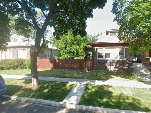 8356 S Paxton Avenue , Chicago, IL 60617