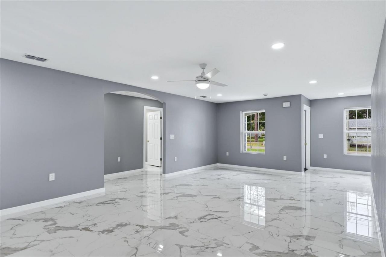 1615 31st Avenue E, Bradenton, FL 34208 Photo