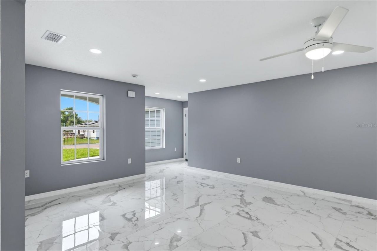 1615 31st Avenue E, Bradenton, FL 34208 Photo