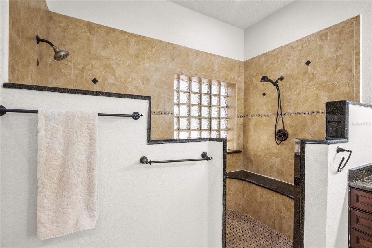 295 N Jungle Road, Geneva, FL 32732 Photo