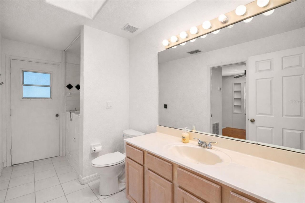 295 N Jungle Road, Geneva, FL 32732 Photo