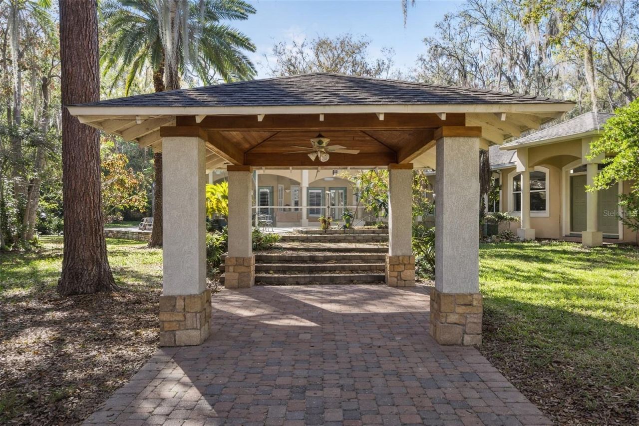 295 N Jungle Road, Geneva, FL 32732 Photo