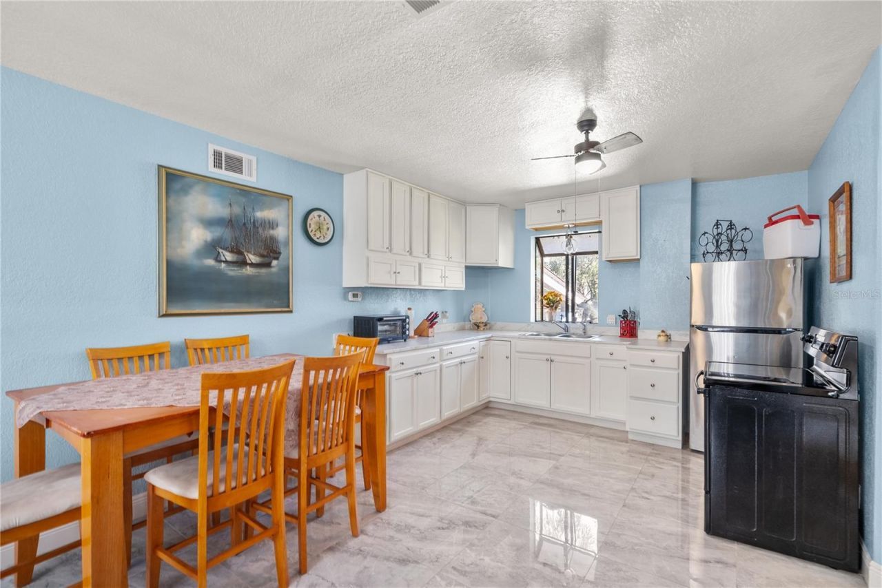 295 N Jungle Road, Geneva, FL 32732 Photo