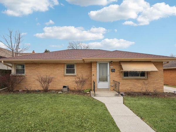 2818 S 72nd STREET, West Allis, WI 53219