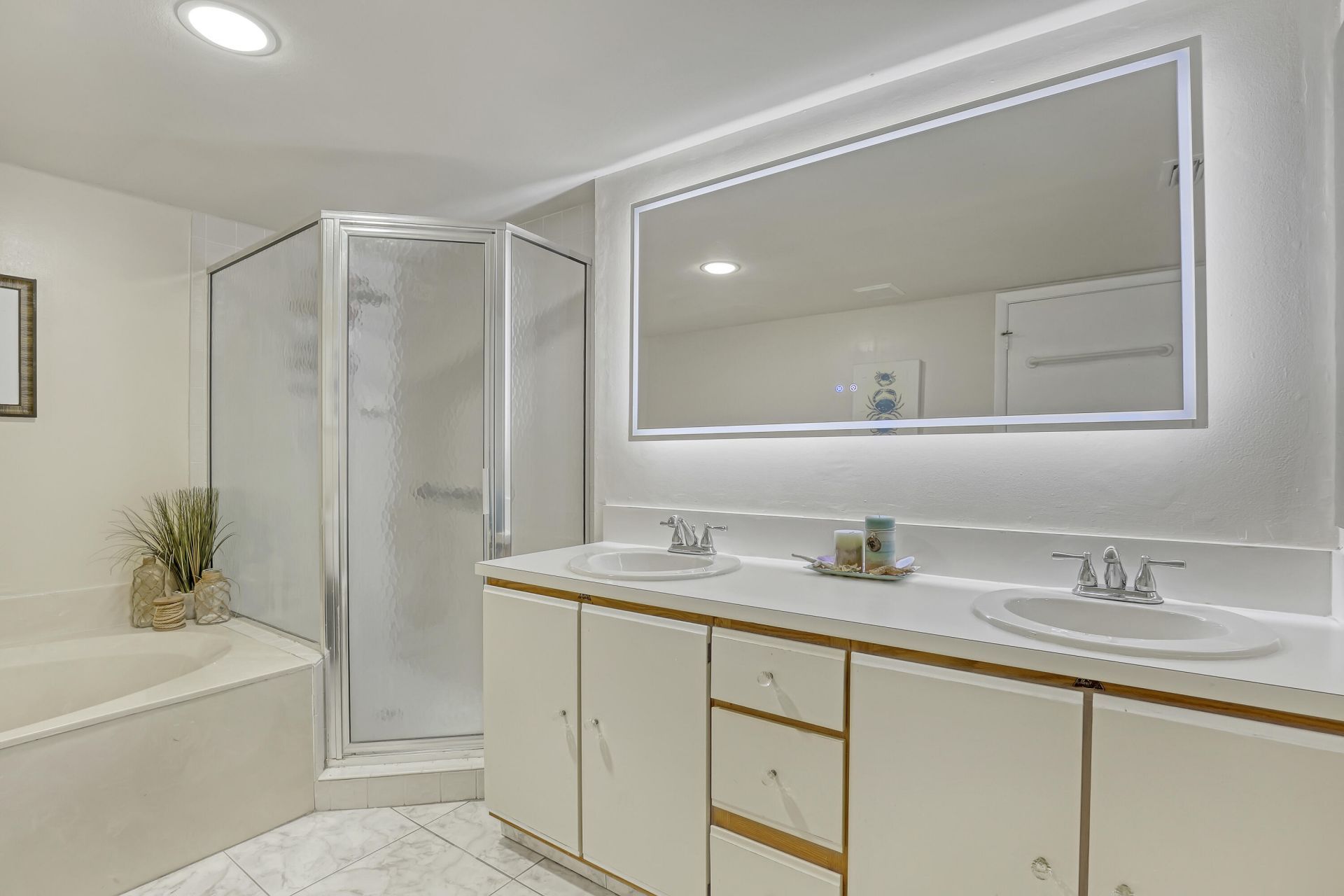 105 Half Moon Circle, Unit F1, Hypoluxo, FL 33462 Photo