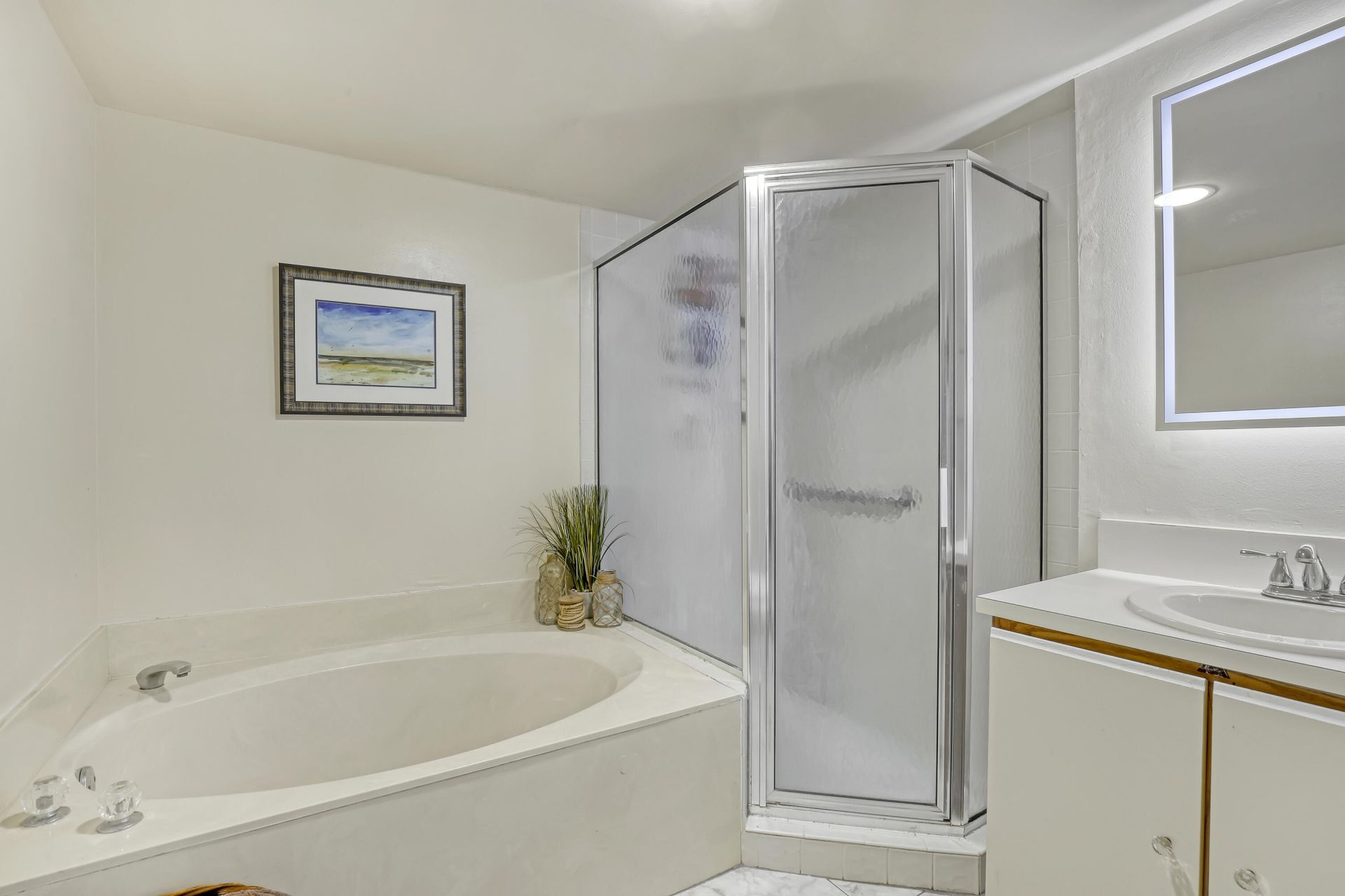 105 Half Moon Circle, Unit F1, Hypoluxo, FL 33462 Photo