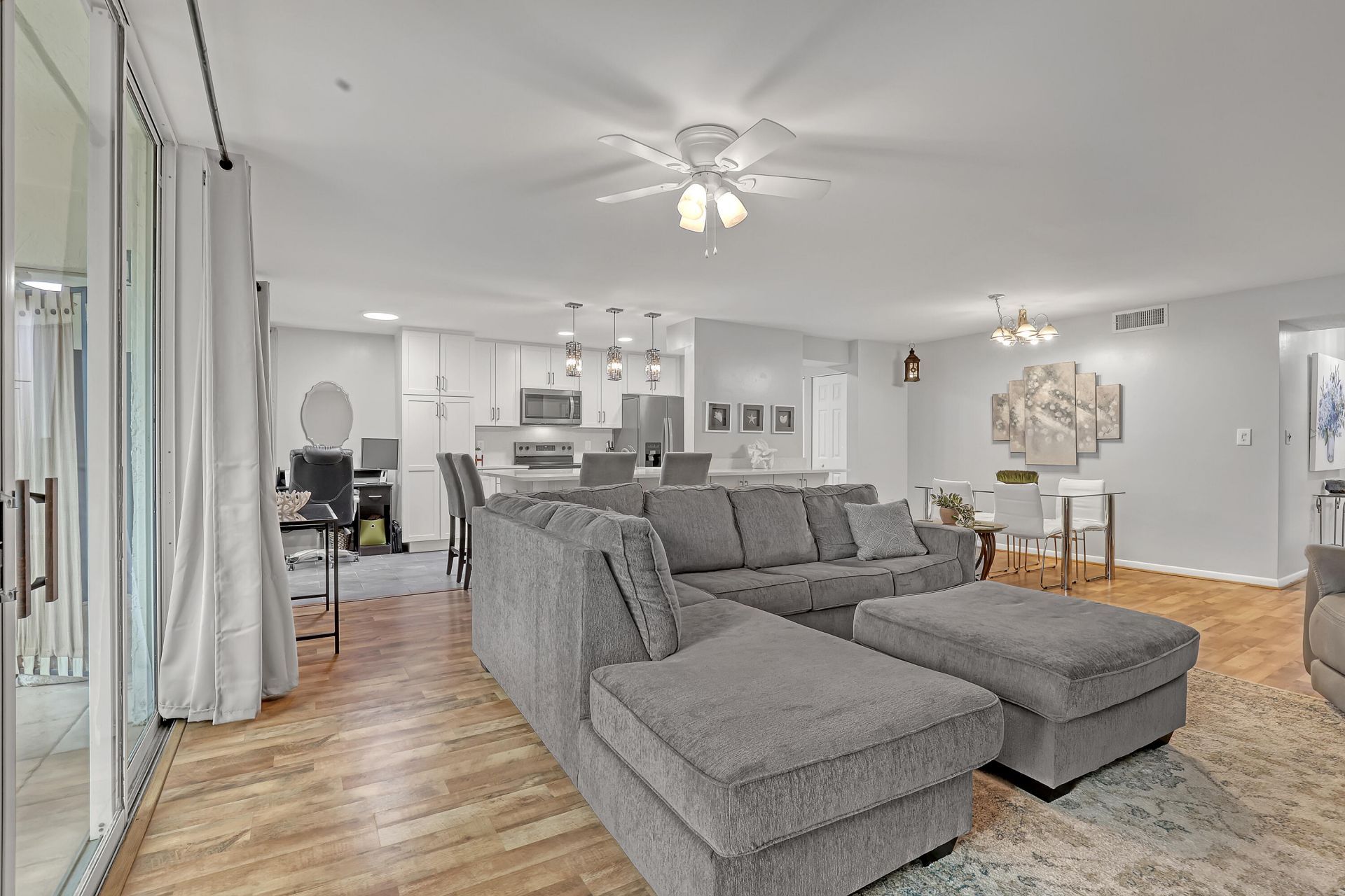 105 Half Moon Circle, Unit F1, Hypoluxo, FL 33462 Photo