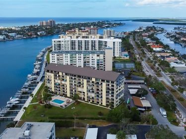 650 ISLAND WAY, Unit 206, CLEARWATER BEACH, FL 33767