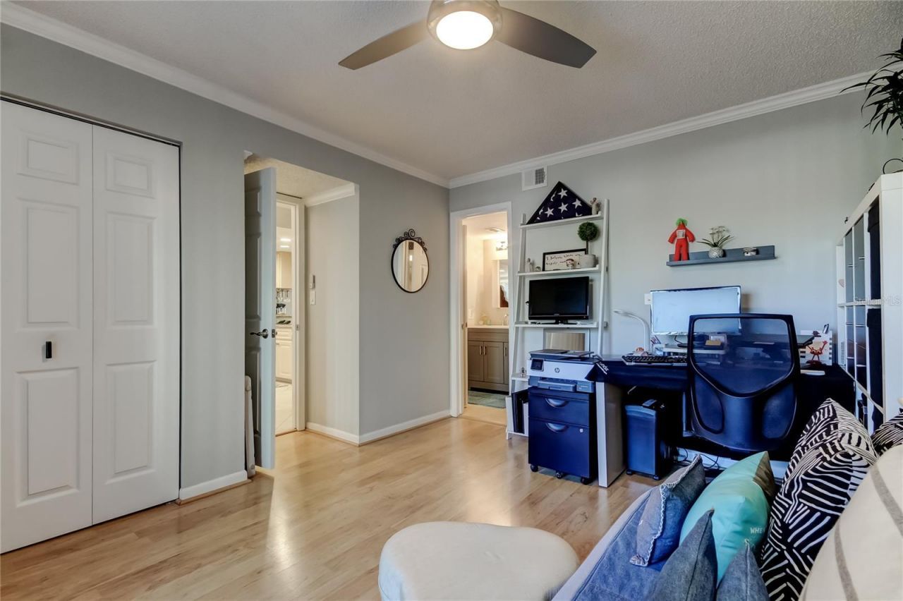 650 Island Way, Unit 206, Clearwater Beach, FL 33767 Photo