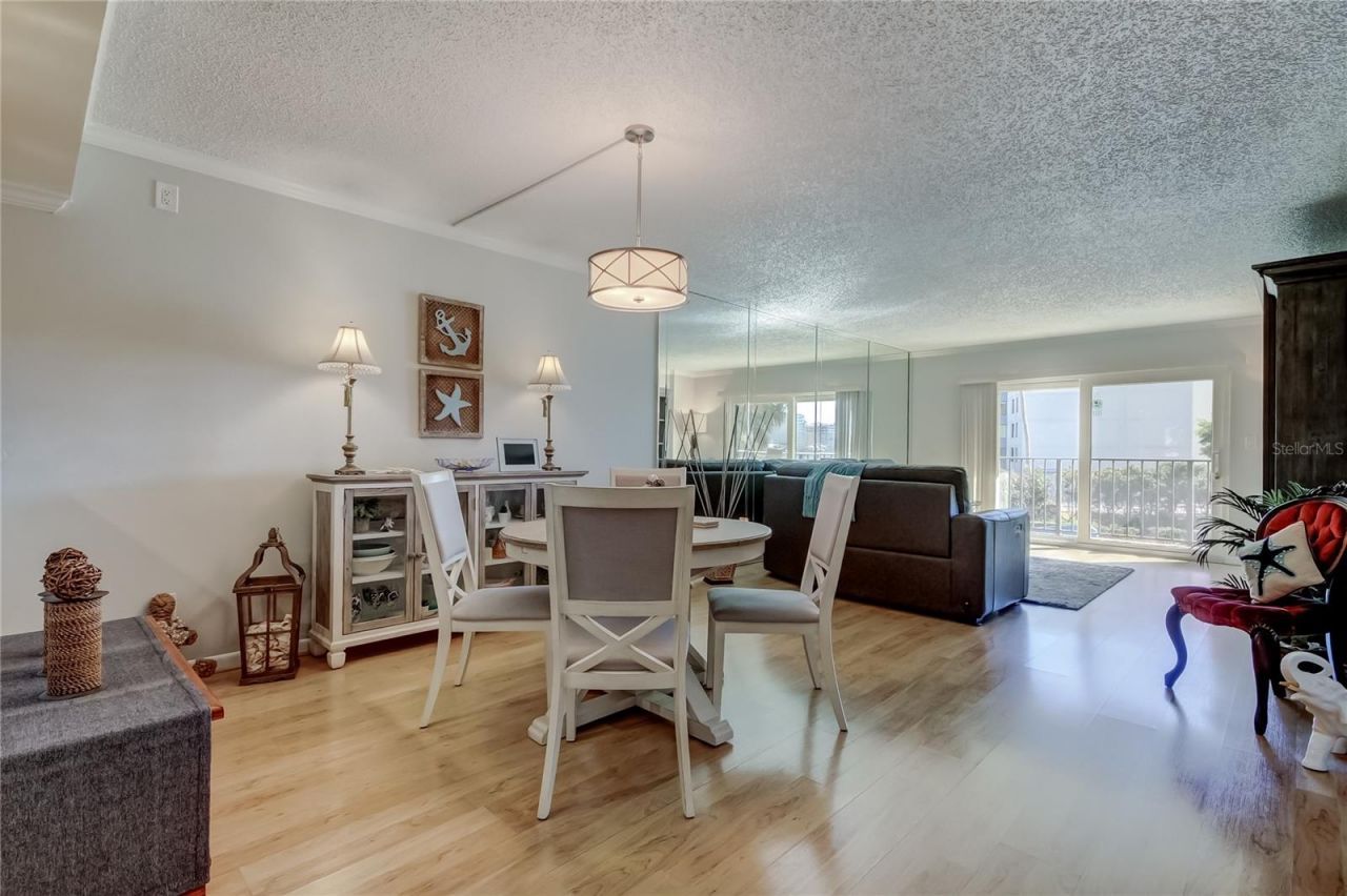 650 Island Way, Unit 206, Clearwater Beach, FL 33767 Photo