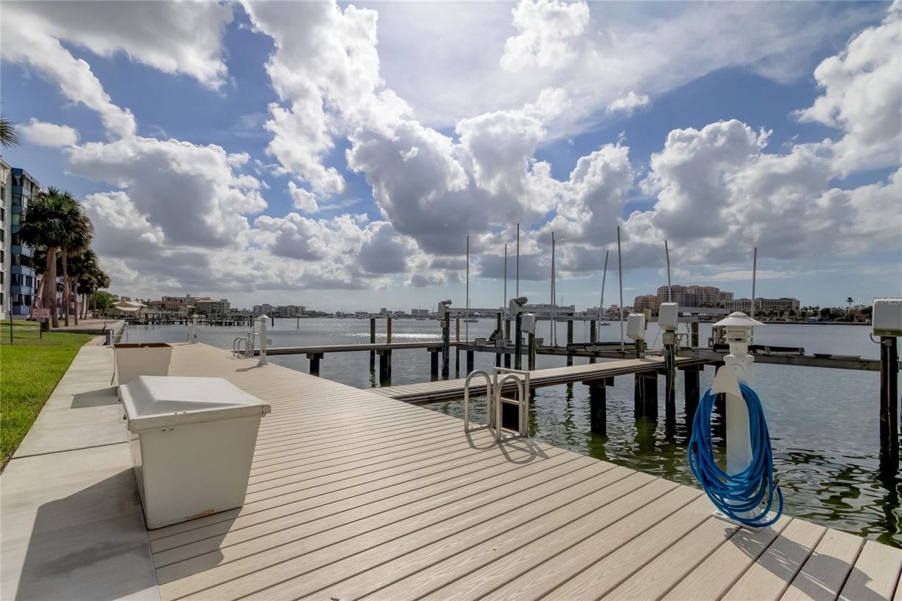 650 Island Way, Unit 206, Clearwater Beach, FL 33767 Photo