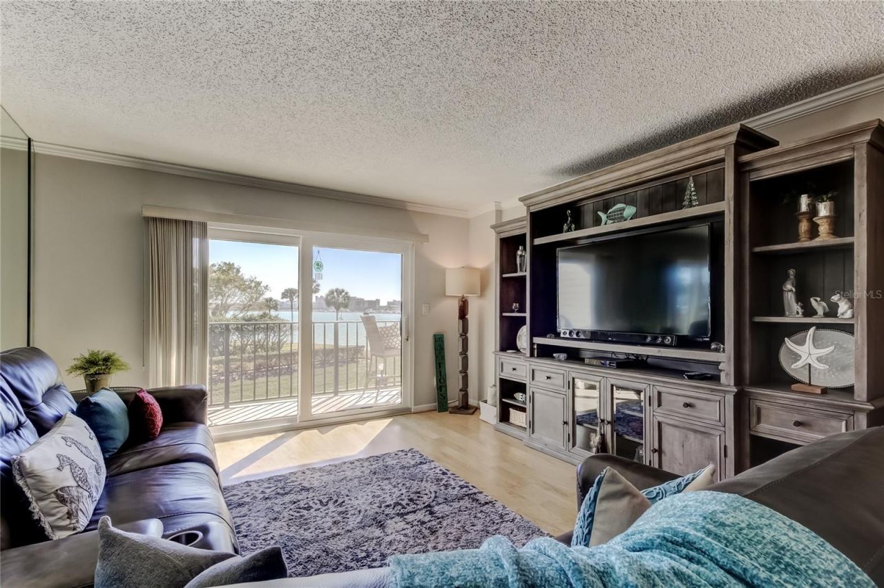 650 Island Way, Unit 206, Clearwater Beach, FL 33767 Photo