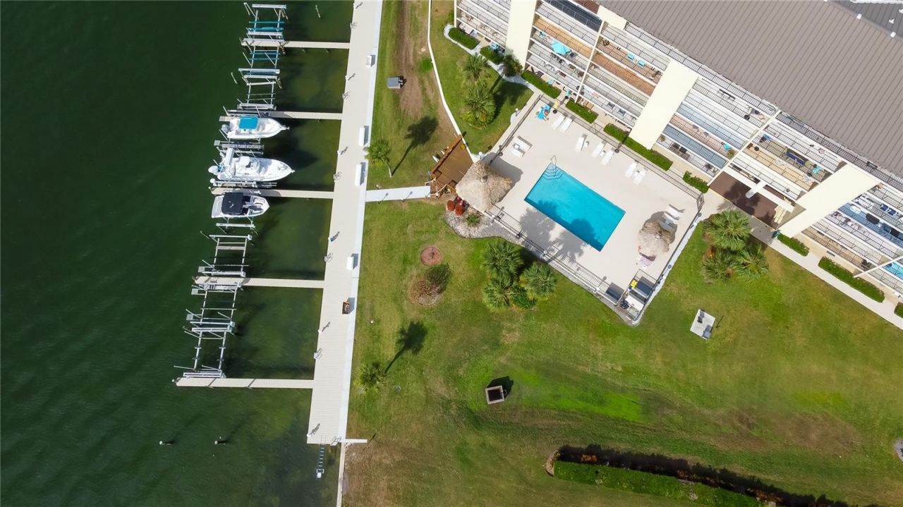 650 Island Way, Unit 206, Clearwater Beach, FL 33767 Photo
