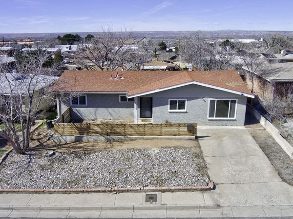 1717 Princeton Drive SE, Albuquerque, NM 87106
