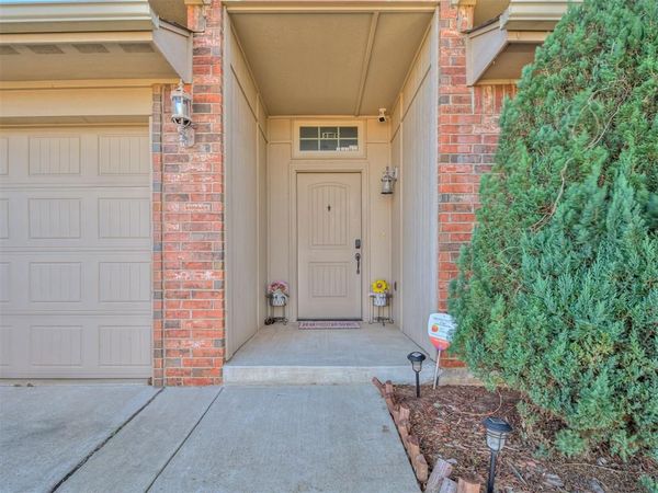 9920 Fairfax Terrace, Yukon, OK 73099