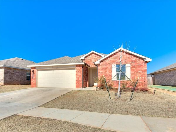 2753 Alice Way, Yukon, OK 73099