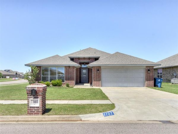 1107 SE 17th Terrace, Newcastle, OK 73065