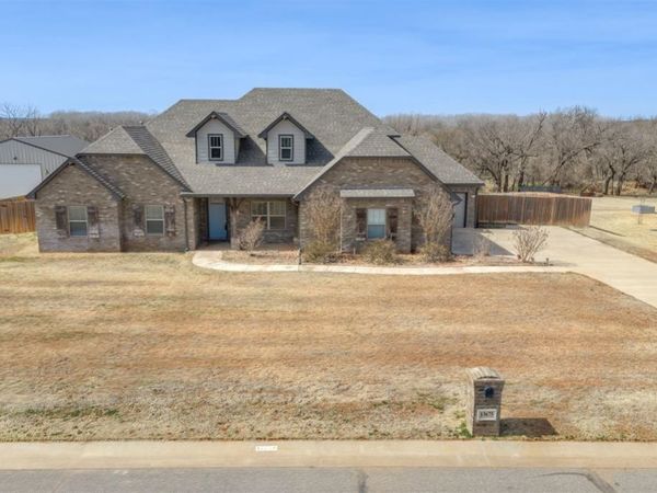13675 Creek View Drive, Edmond, OK 73025
