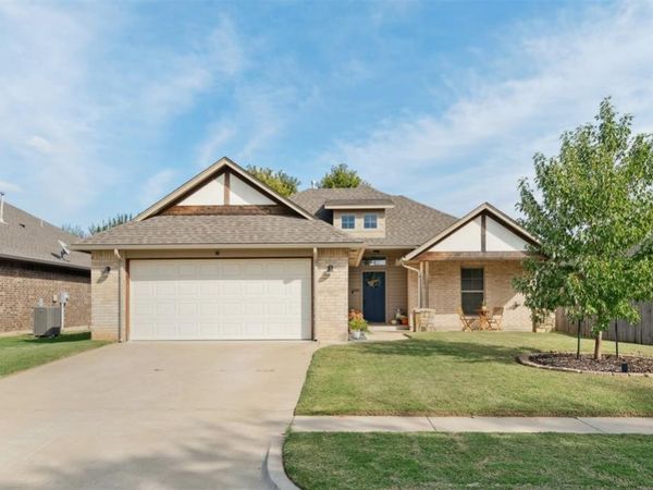 10040 SW 22nd Street, Yukon, OK 73099