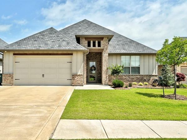 209 Pont De Normandie Court, Edmond, OK 73034