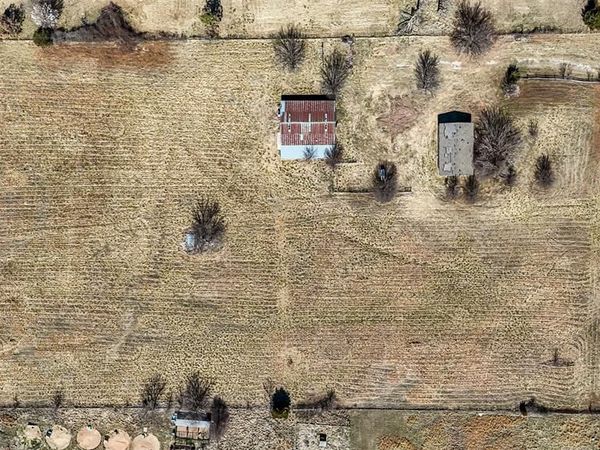 1701 S Pottawatomie Road, Harrah, OK 73045