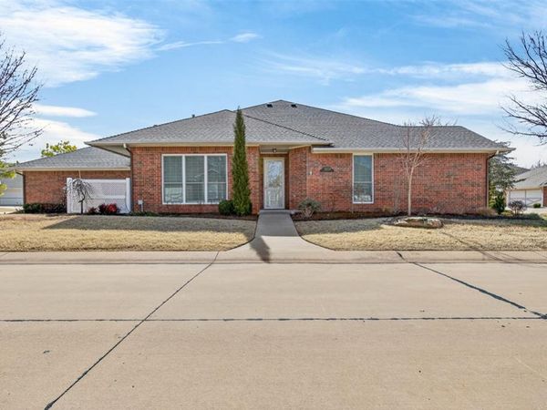 15528 Swallowtail Road, Edmond, OK 73013