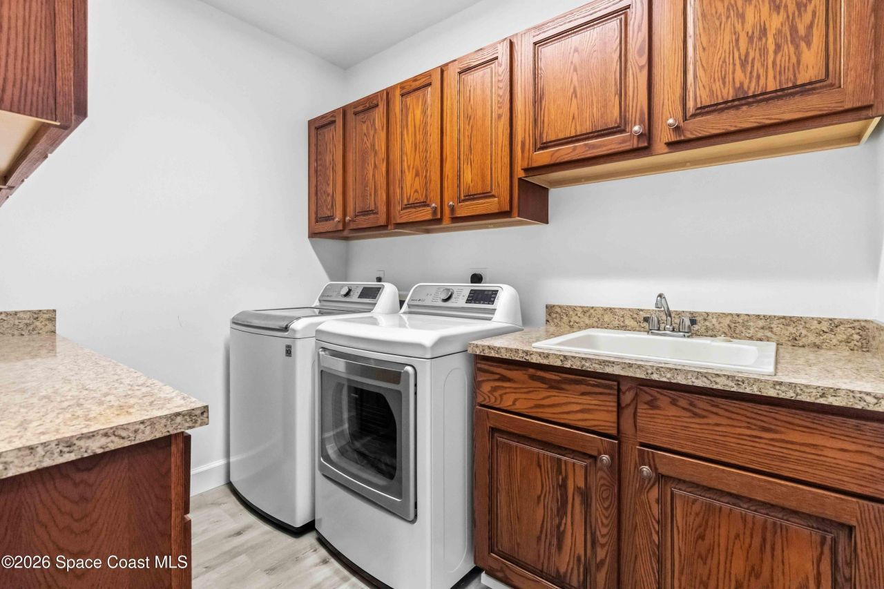 6920 Hacienda Drive , Grant, FL 32949 Photo