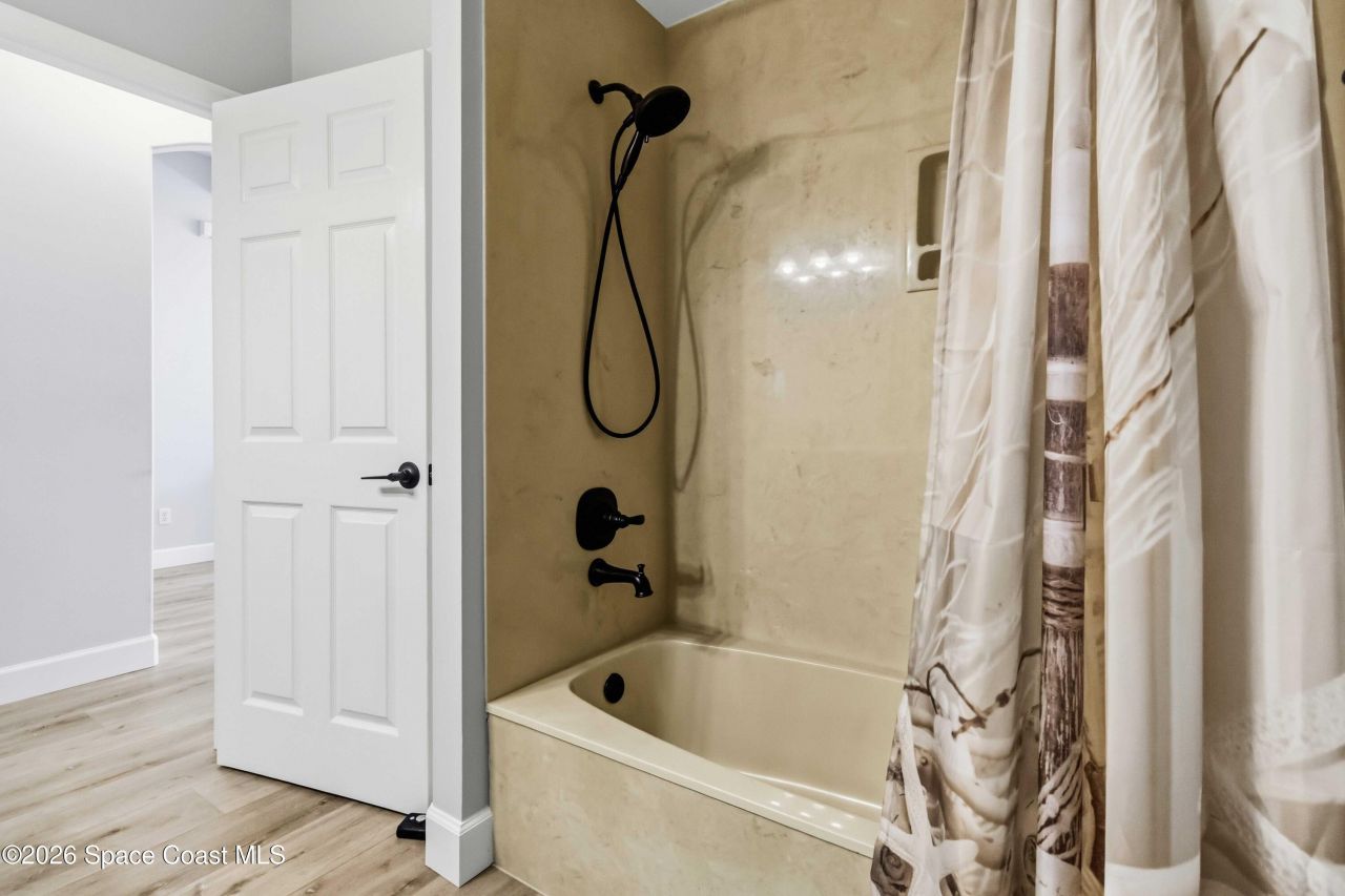 6920 Hacienda Drive , Grant, FL 32949 Photo