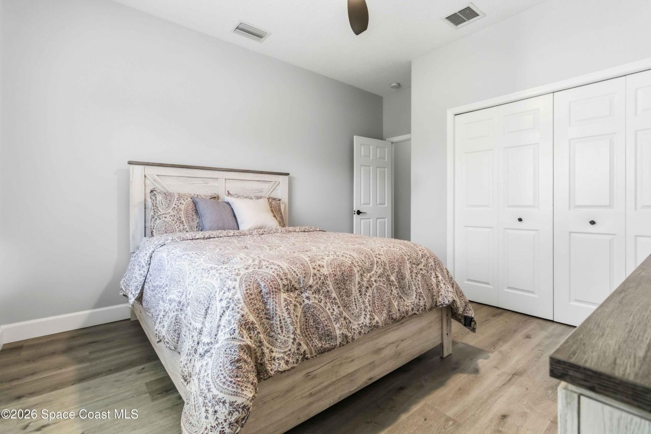 6920 Hacienda Drive , Grant, FL 32949 Photo