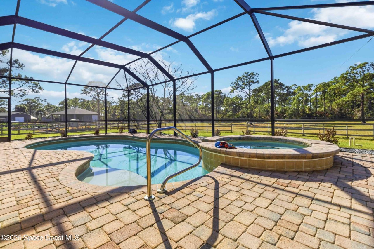 6920 Hacienda Drive , Grant, FL 32949 Photo