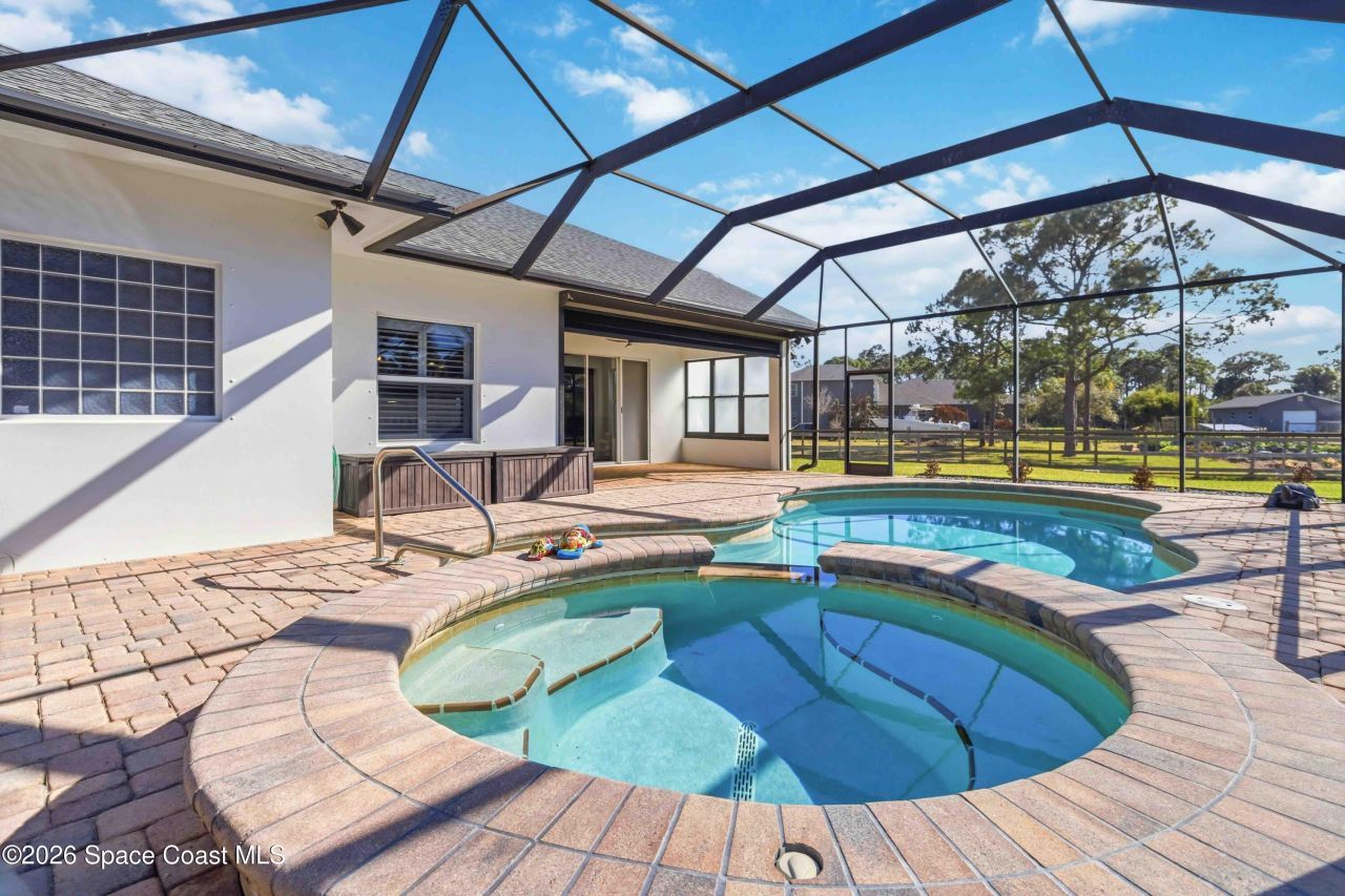 6920 Hacienda Drive , Grant, FL 32949 Photo