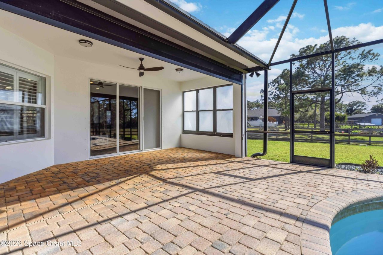 6920 Hacienda Drive , Grant, FL 32949 Photo