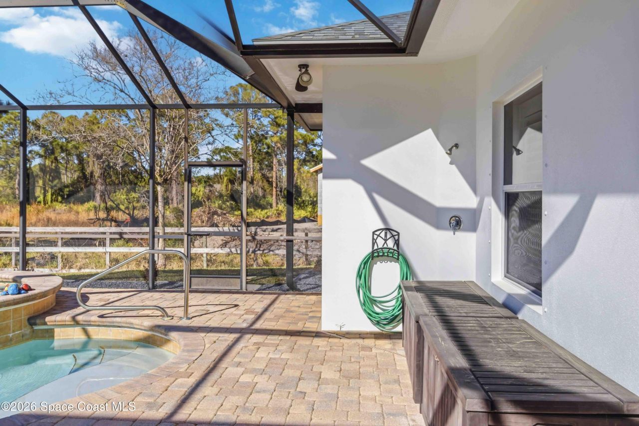 6920 Hacienda Drive , Grant, FL 32949 Photo