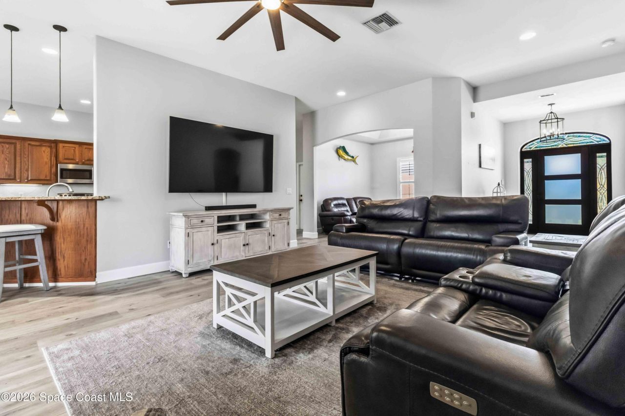 6920 Hacienda Drive , Grant, FL 32949 Photo