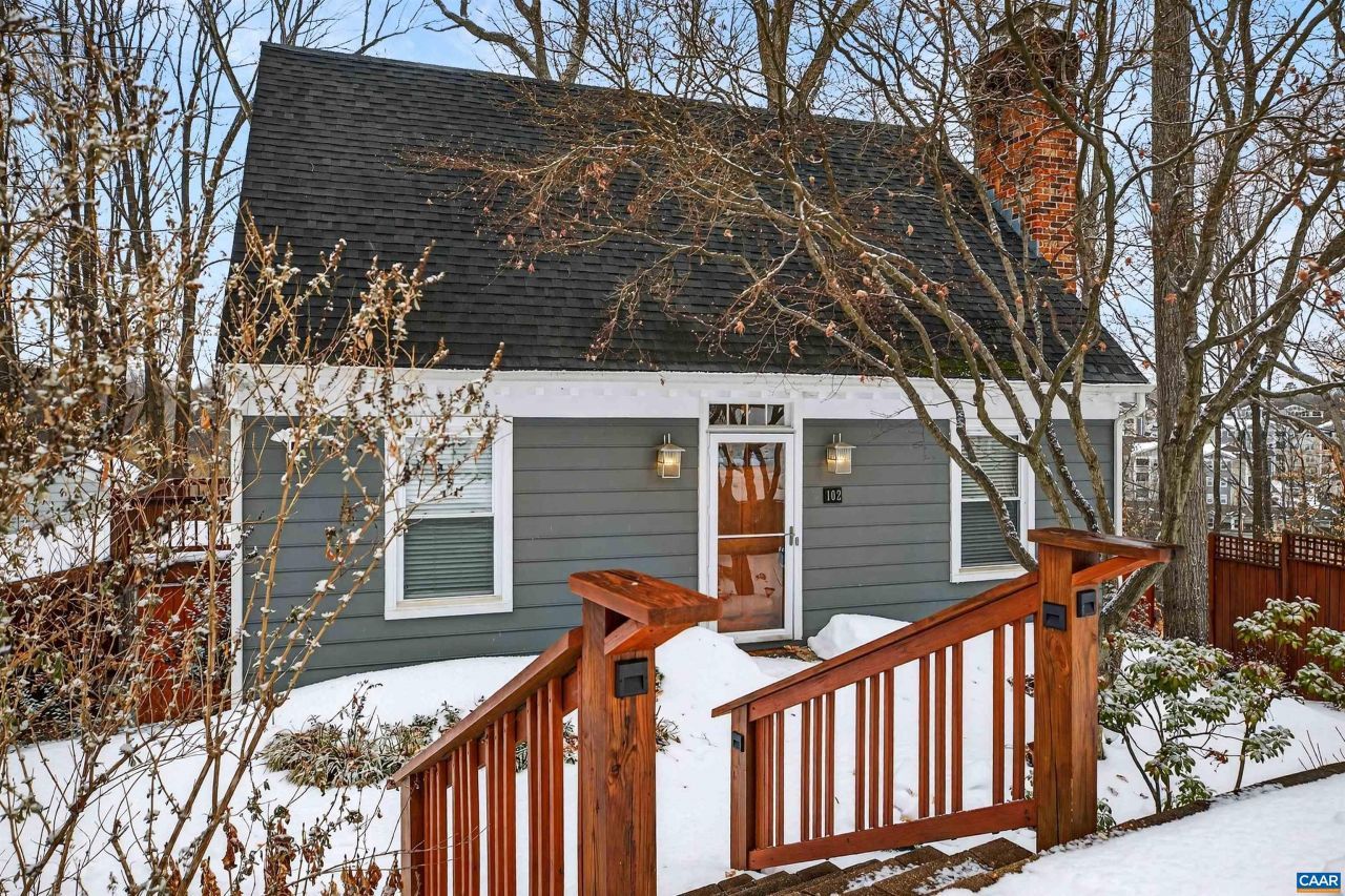 102 Slate Pl, Charlottesville, VA 22902 Main Photo